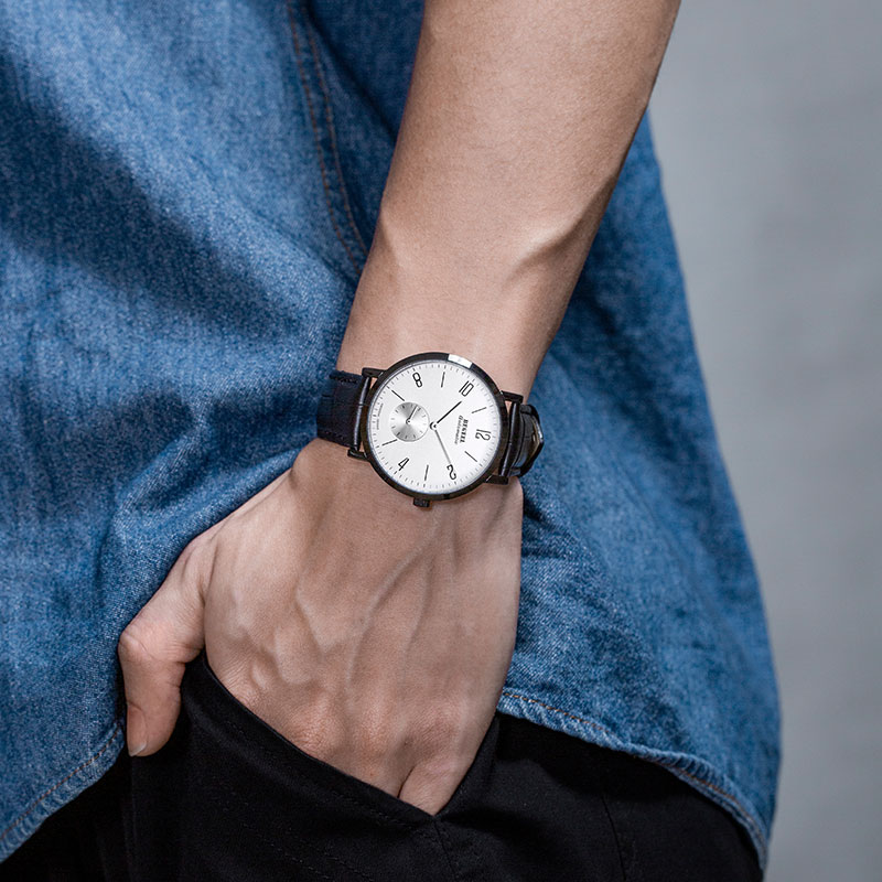 間金海馬手表老氣嗎價(jià)格多少錢