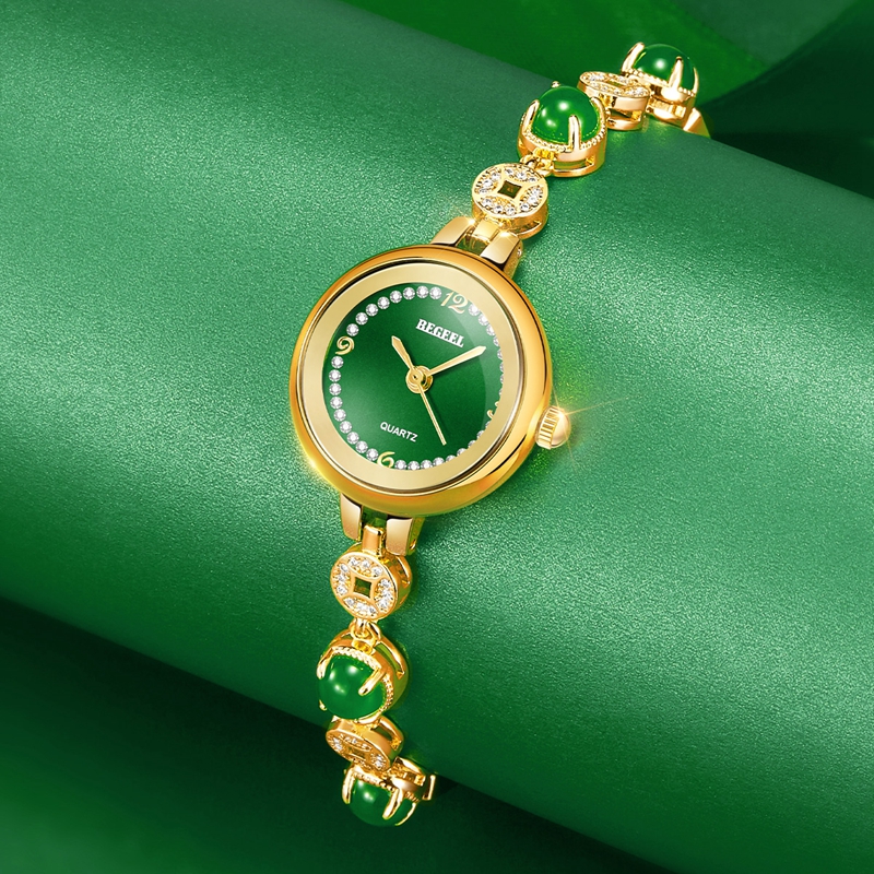 卡地亞藍氣球系列發(fā)布時間(探究卡地亞藍氣球系列的誕生之路)