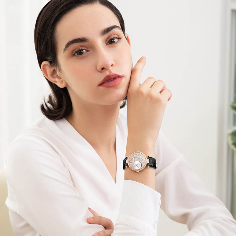 宇聯諾拉明斯保羅瀝青特別手表怎么樣【價格多少錢】